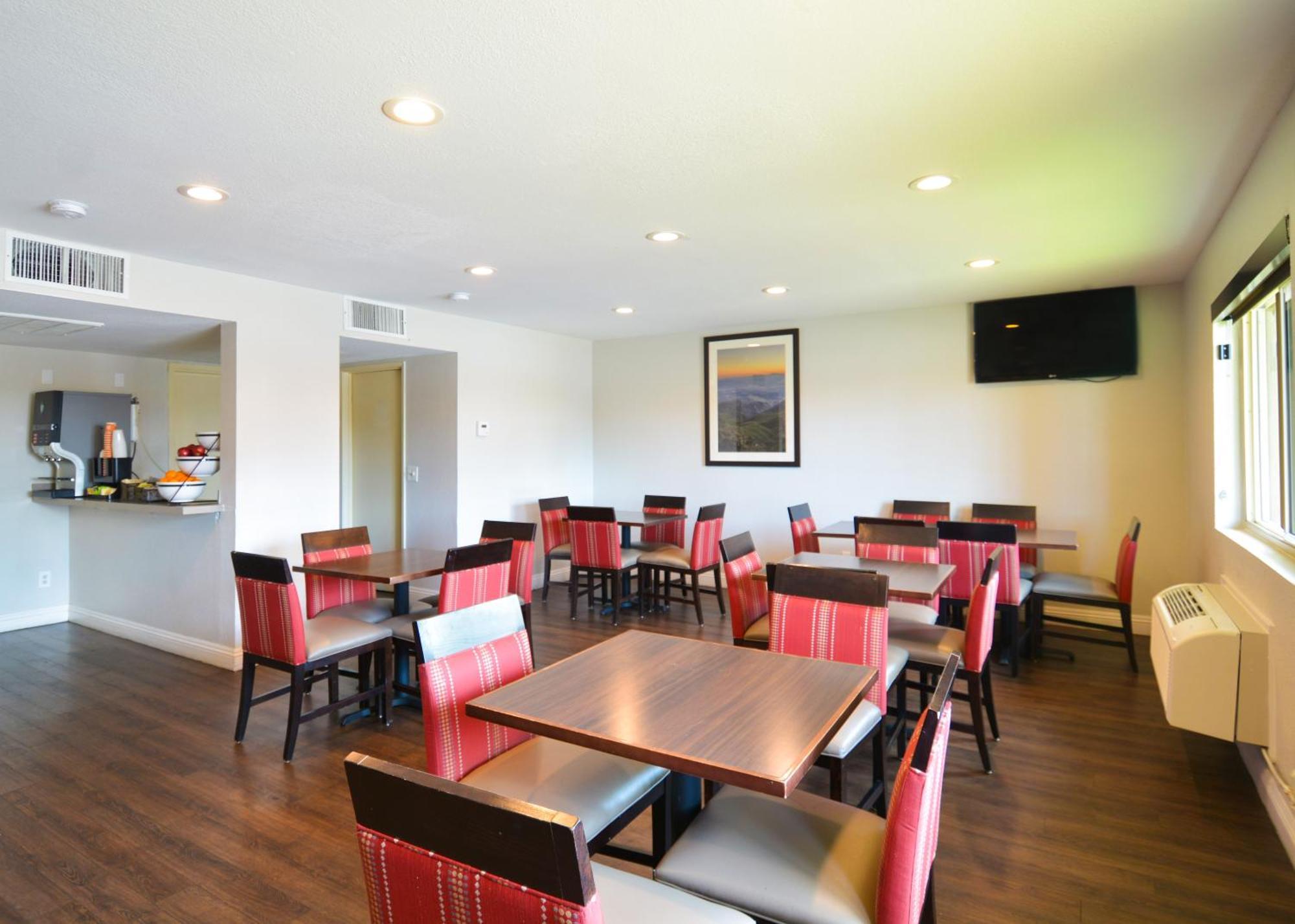 Comfort Inn & Suites Moreno Valley Near March Air Reserve Base מראה חיצוני תמונה