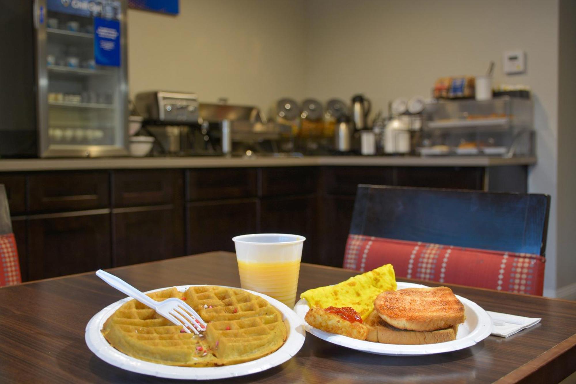 Comfort Inn & Suites Moreno Valley Near March Air Reserve Base מראה חיצוני תמונה