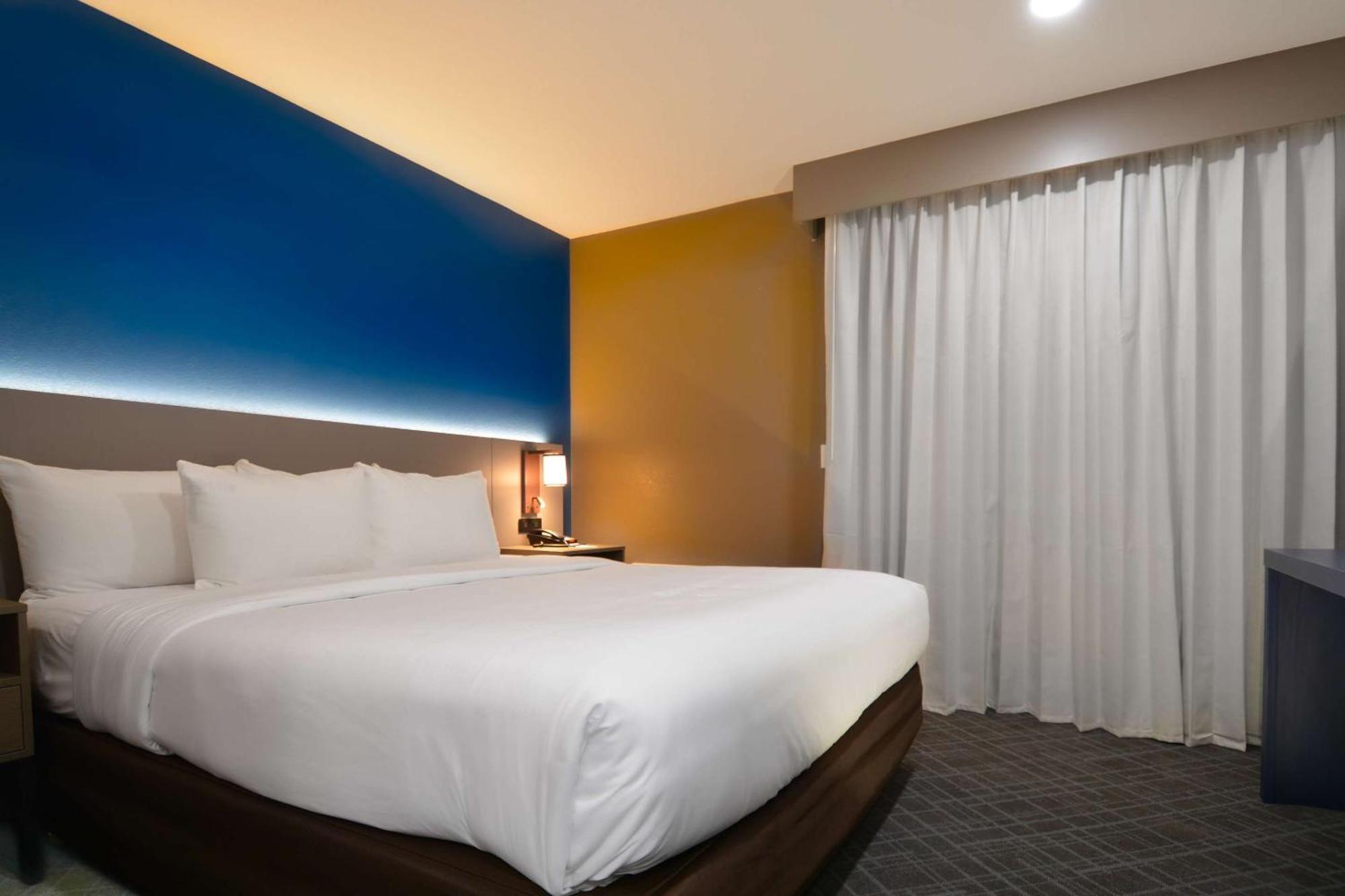Comfort Inn & Suites Moreno Valley Near March Air Reserve Base מראה חיצוני תמונה
